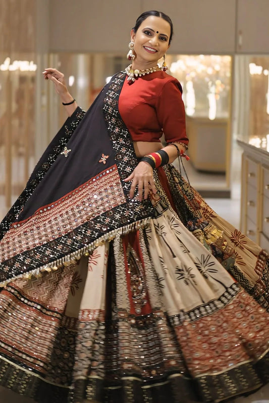 Navratri Specia Real Mirror Work Lehenga Choli For Garba