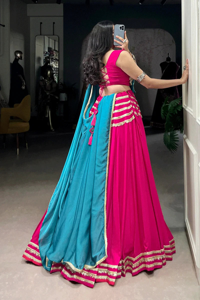 Backless Kodi Blouse With Designer Lehenga For Navratri