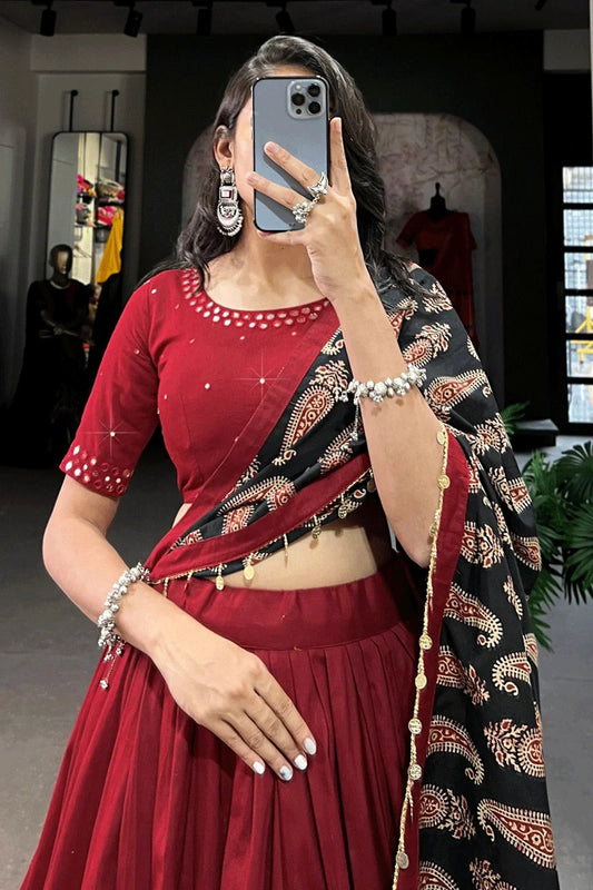 Maroon Cotton Lehenga With Printed Balck Dupatta For Navratri