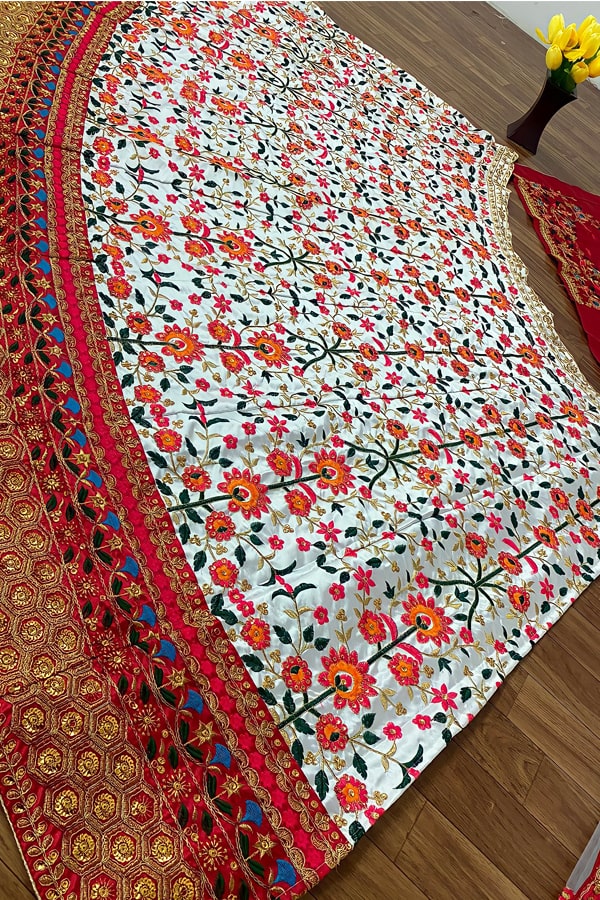 White Lehenga For Wedding In 2022