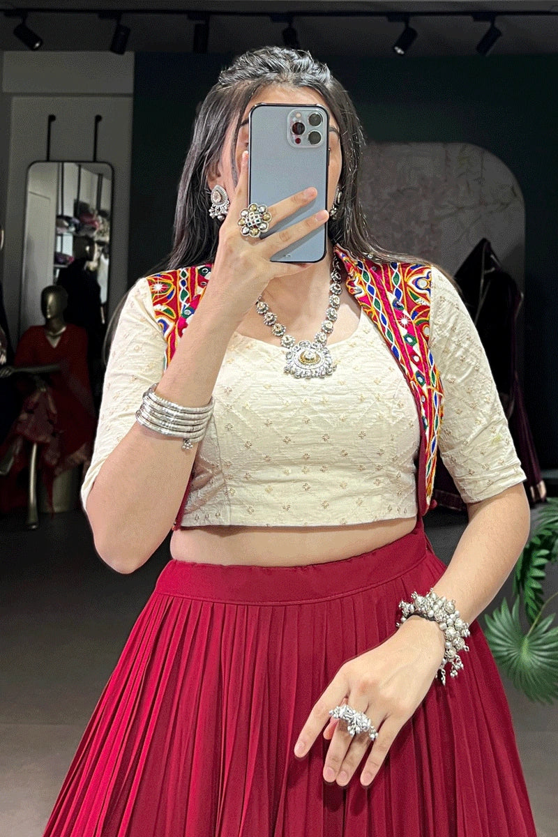 Navratri Special Fully Stitched Lehenga With Gamthi Work Blouse