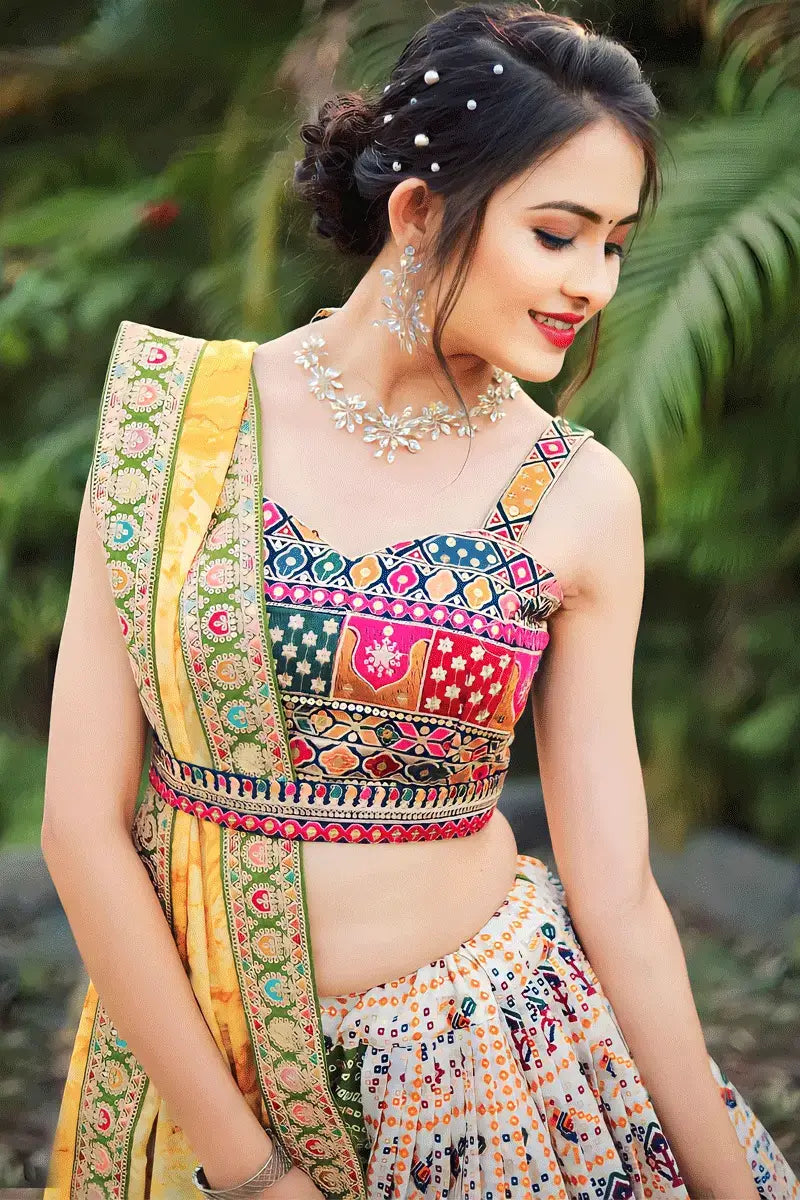 Designer Gujrati Chaniya Choli For Garba