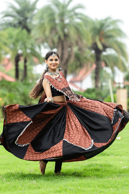New Style Maroon Rajwadi Lehenga Choli For Navratri