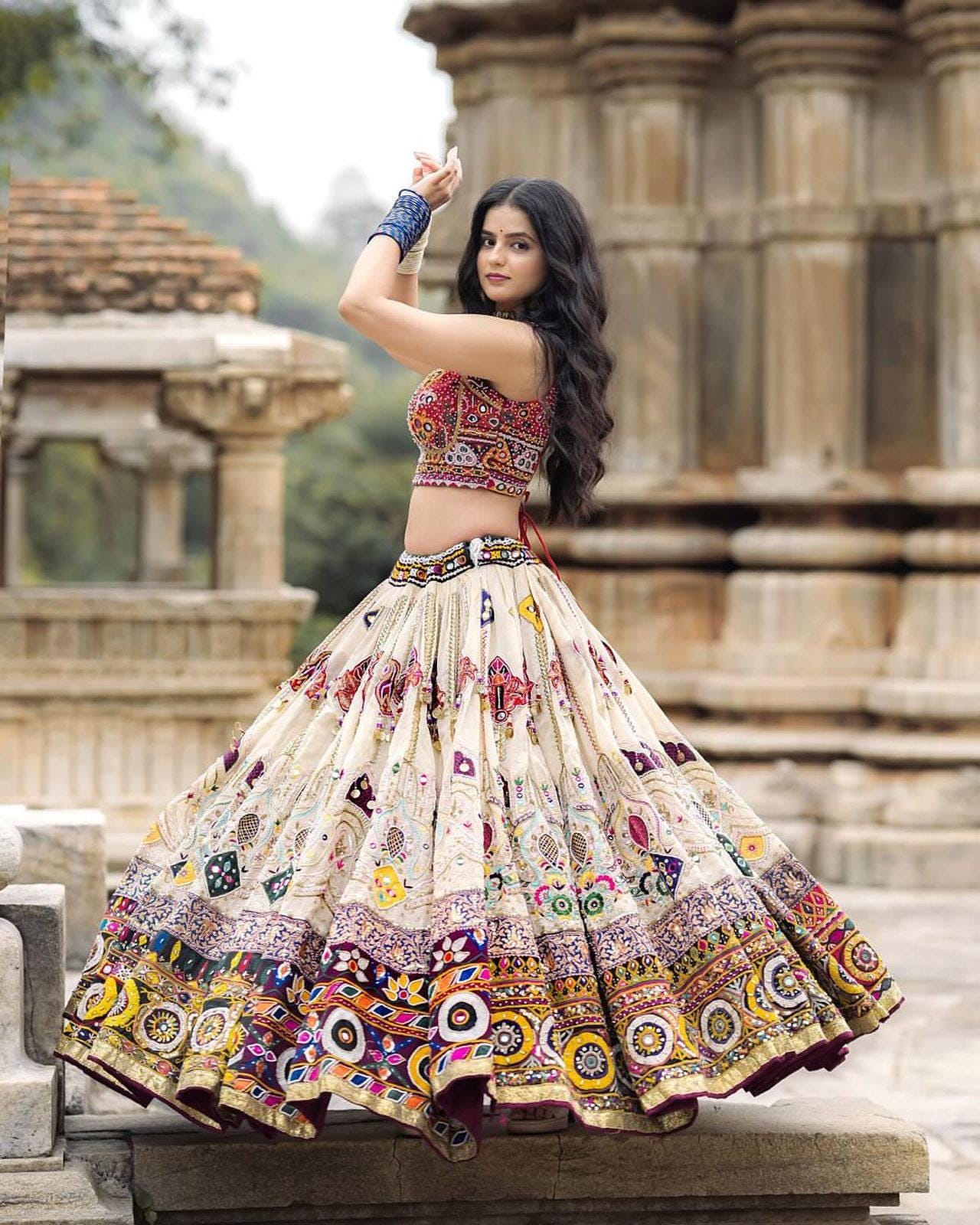 Gujarati Navratri Garba Lehenga Choli Set with Real Mirror Work, Digital Print & Gota Zari Lace – Festive Ethnic Lehenga Outfit