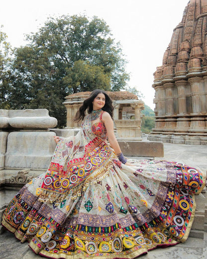 Gujarati Navratri Garba Lehenga Choli Set with Real Mirror Work, Digital Print & Gota Zari Lace – Festive Ethnic Lehenga Outfit