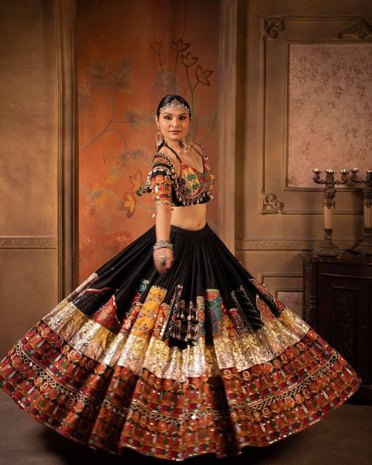Gujarati Navratri Garba Lehenga Choli Set in Muslin Cotton with Digital Print, Real Mirror Embroidery & Handwork Lace – Festive Lehenga