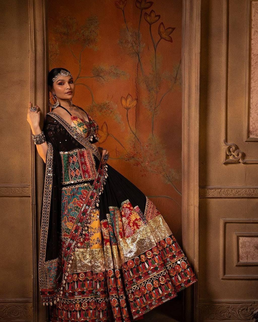 Gujarati Navratri Garba Lehenga Choli Set in Muslin Cotton with Digital Print, Real Mirror Embroidery & Handwork Lace – Festive Lehenga