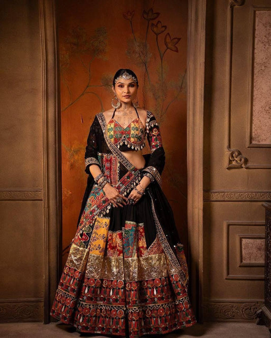 Gujarati Navratri Garba Lehenga Choli Set in Muslin Cotton with Digital Print, Real Mirror Embroidery & Handwork Lace – Festive Lehenga