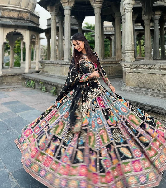 Navratri Special Muslin Cotton Lehenga Choli with Real Mirror Work, Digital Print & Georgette Dupatta – Festive Ethnic Wear