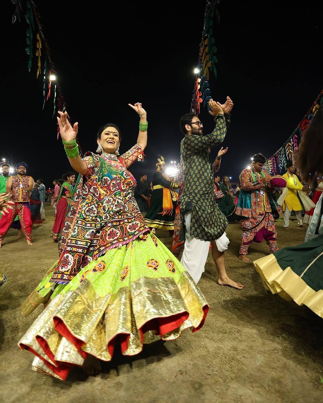 Gujarati Navratri Chaniya Choli Set in Muslin Cotton with Digital Print, Real Mirror Work & Lampi Lace Border – Festive Garba Outfit
