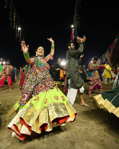 Gujarati Navratri Chaniya Choli Set in Muslin Cotton with Digital Print, Real Mirror Work & Lampi Lace Border – Festive Garba Outfit