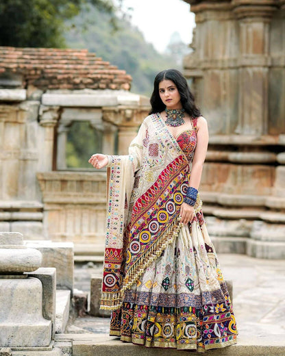 Gujarati Navratri Garba Lehenga Choli Set with Real Mirror Work, Digital Print & Gota Zari Lace – Festive Ethnic Lehenga Outfit