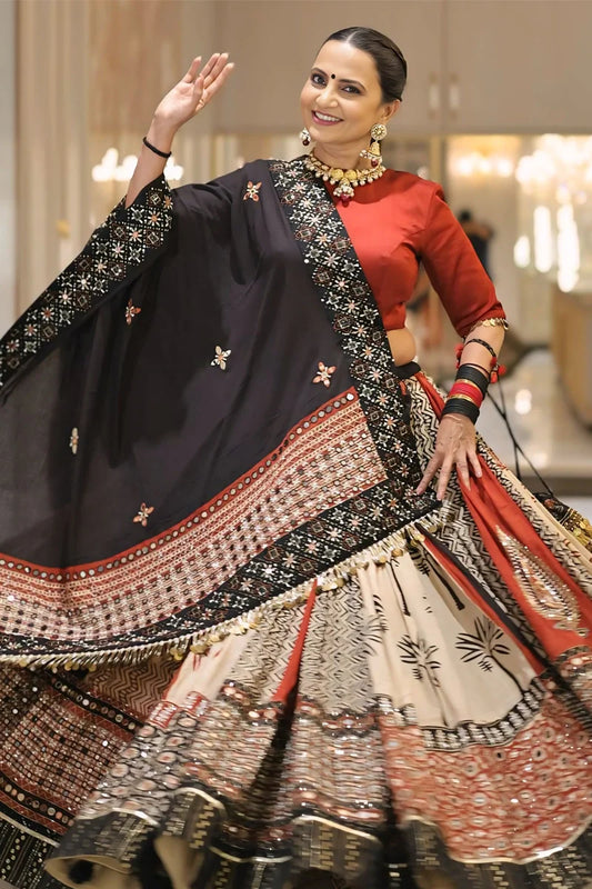 Navratri Specia Real Mirror Work Lehenga Choli For Garba