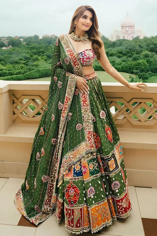 Indian Traditional Prachi Solanki Lehenga Choli For Navratri