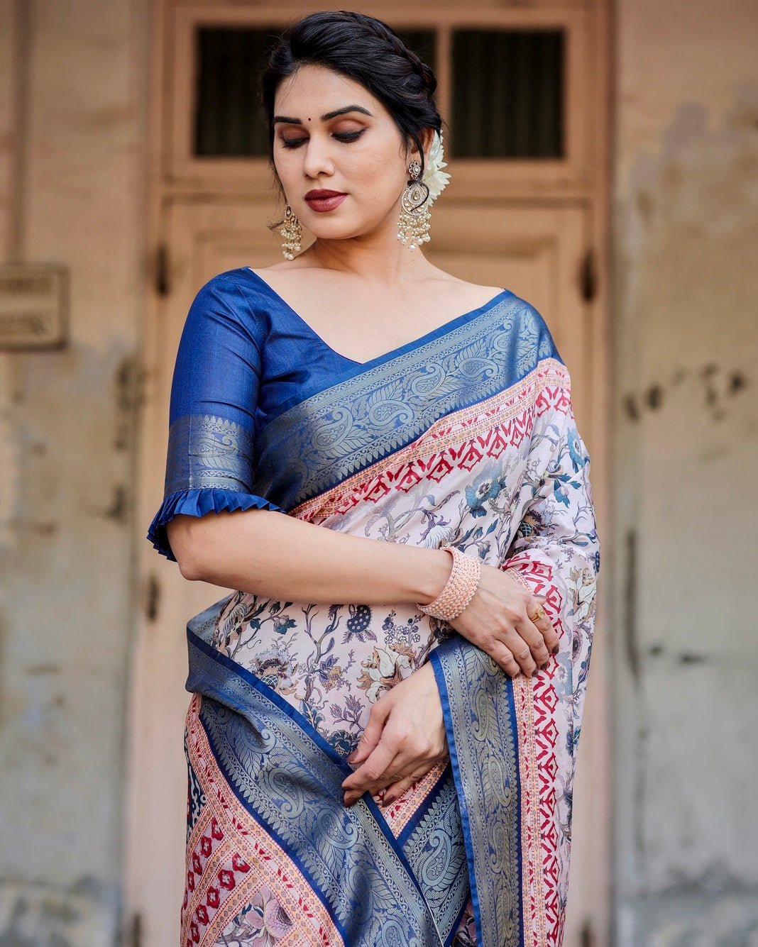 Pure Silk Digitally Printed Saree Weaved With Golden Zari Comes With Tassels