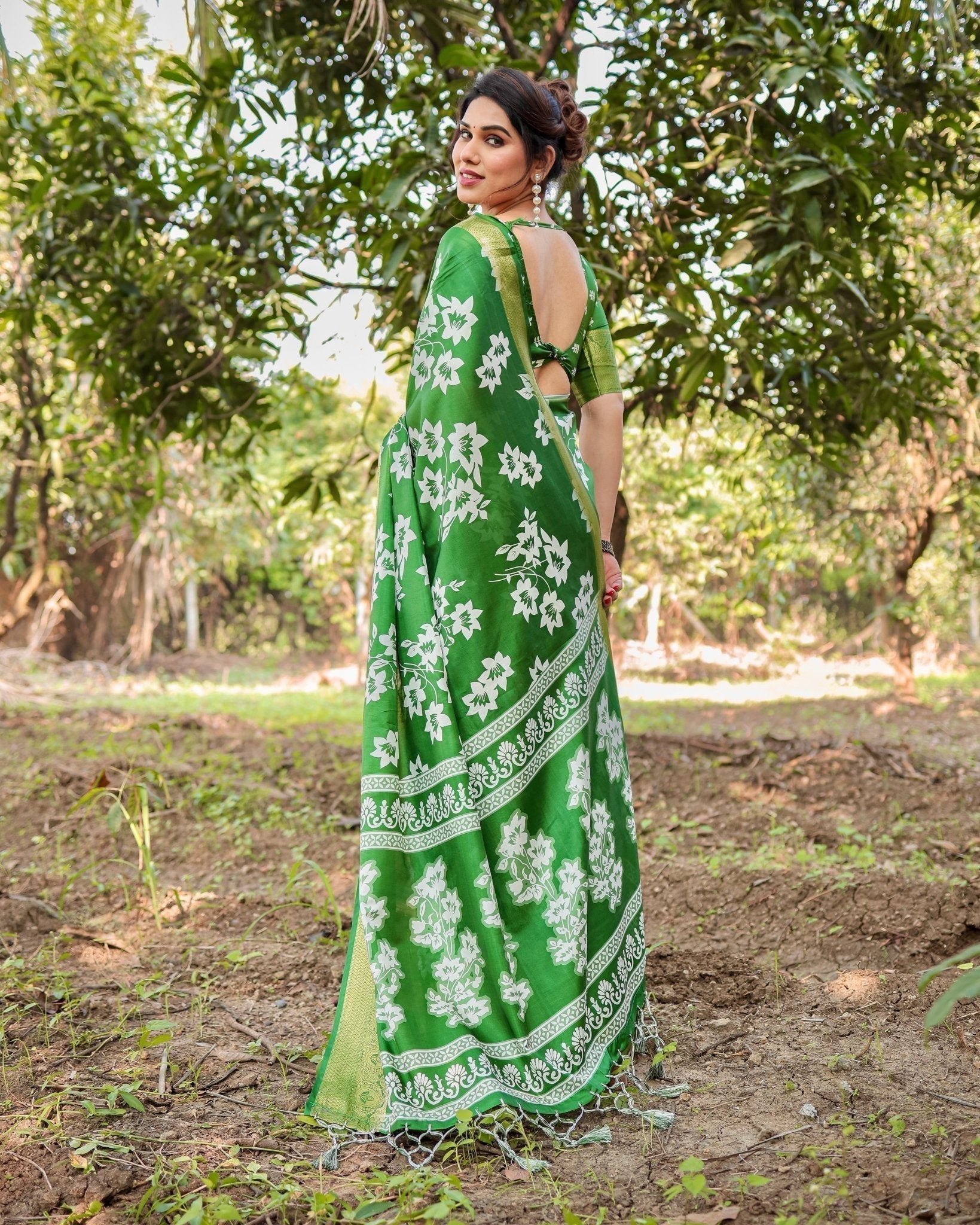 Pure Silk Digitally Printed Saree Weaved With Golden Zari Comes With Tassels - Fashion Dream Studio