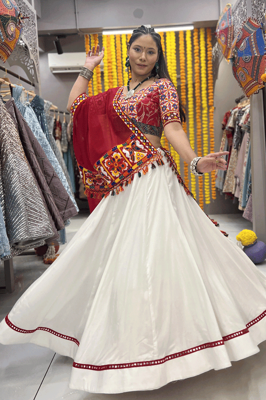 Gamthi Work White Lehenga Designs For Navratri