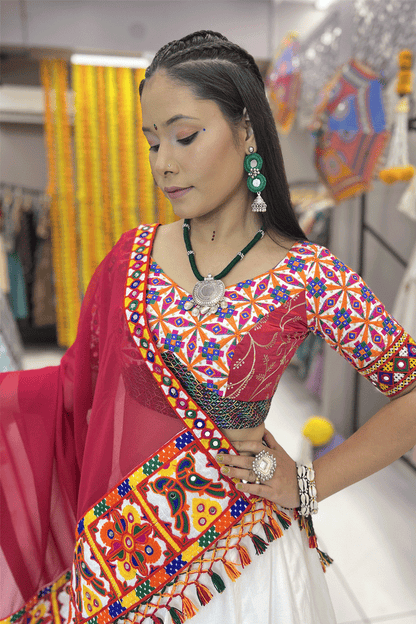 Gamthi Work White Lehenga Designs For Navratri